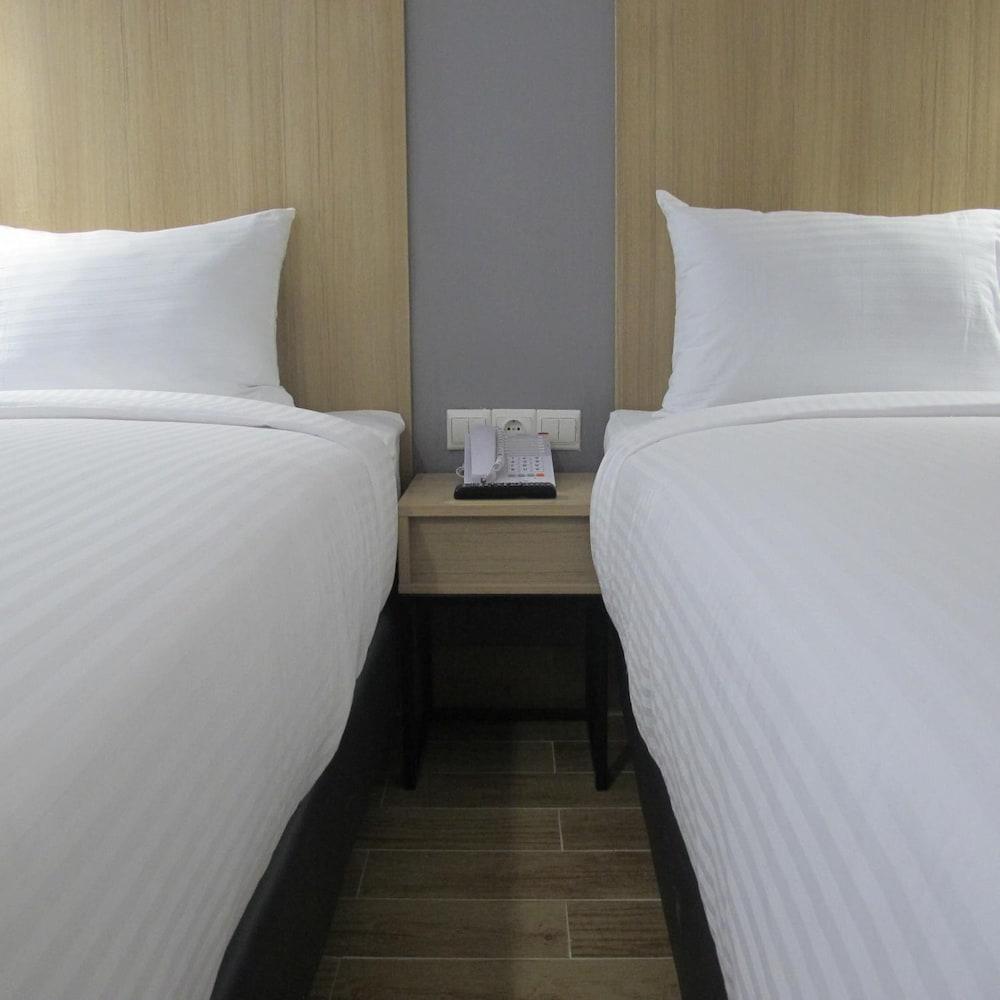 Hotel Citradream Tugu Джокякарта Екстериор снимка